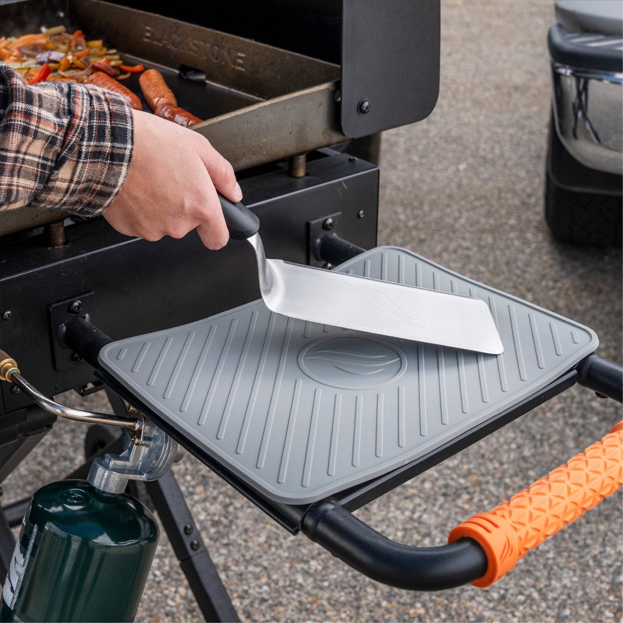 griddle-tool-mat-3844592.jpg