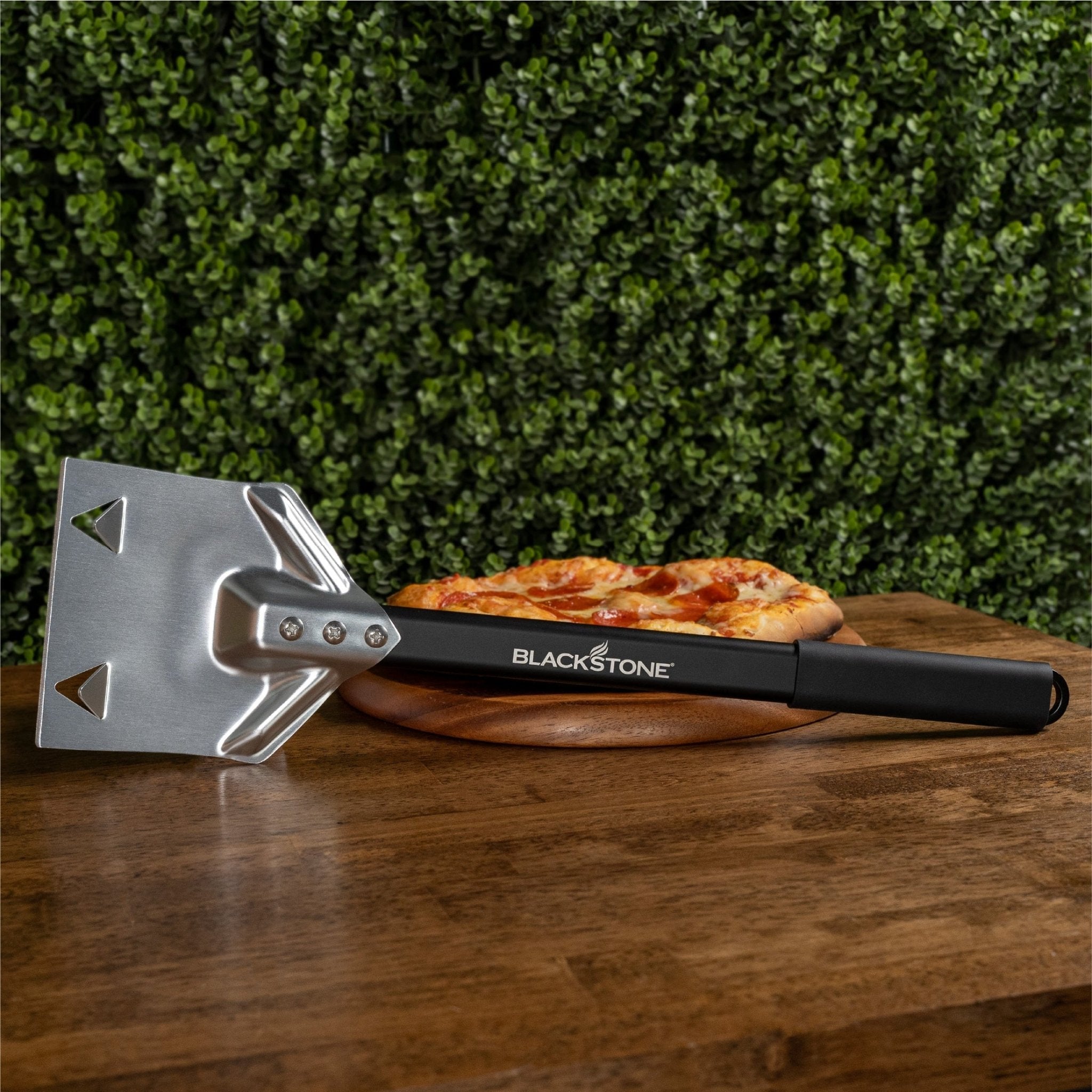 pizza-stone-scraper-9829290.jpg