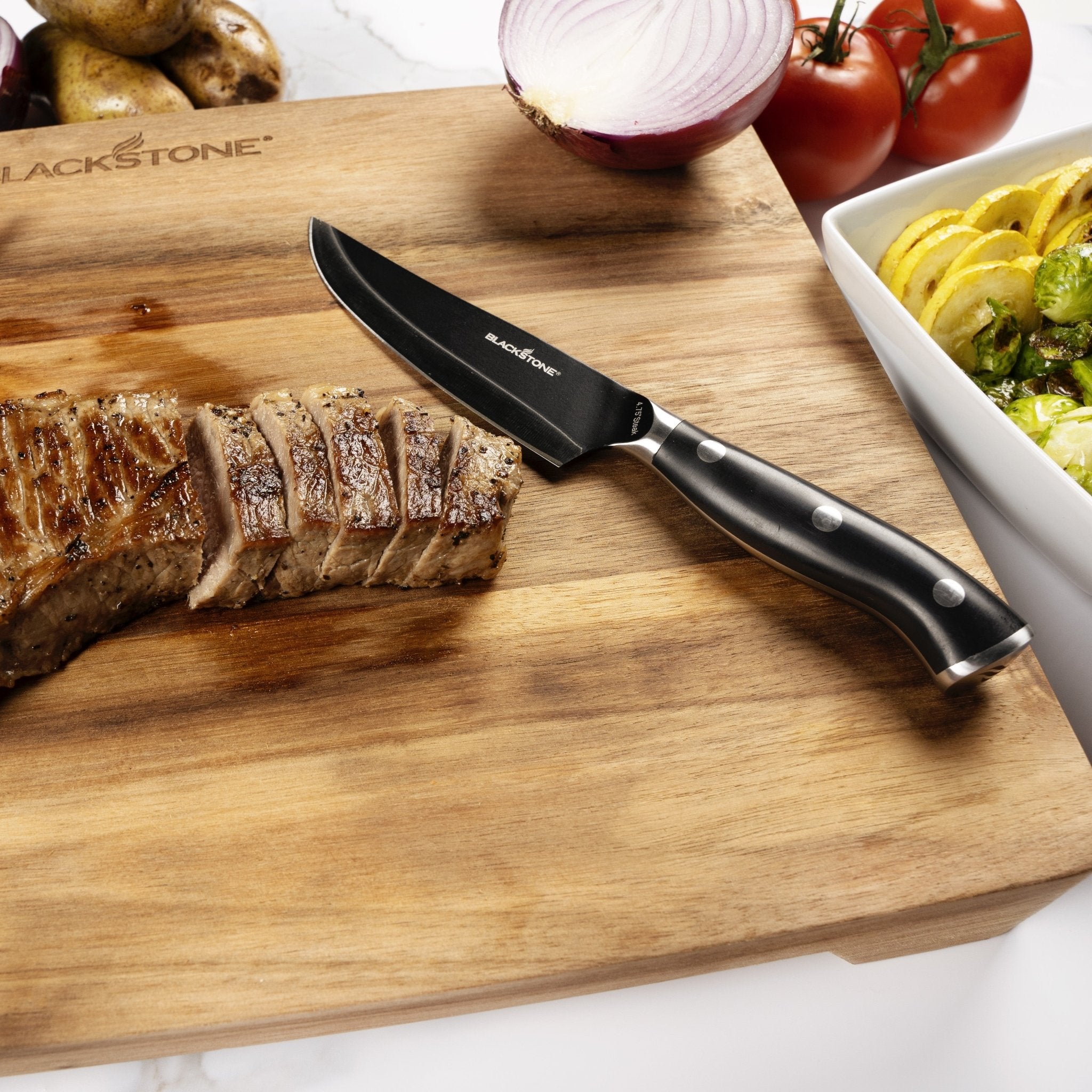 steak-knife-set-5170240.jpg